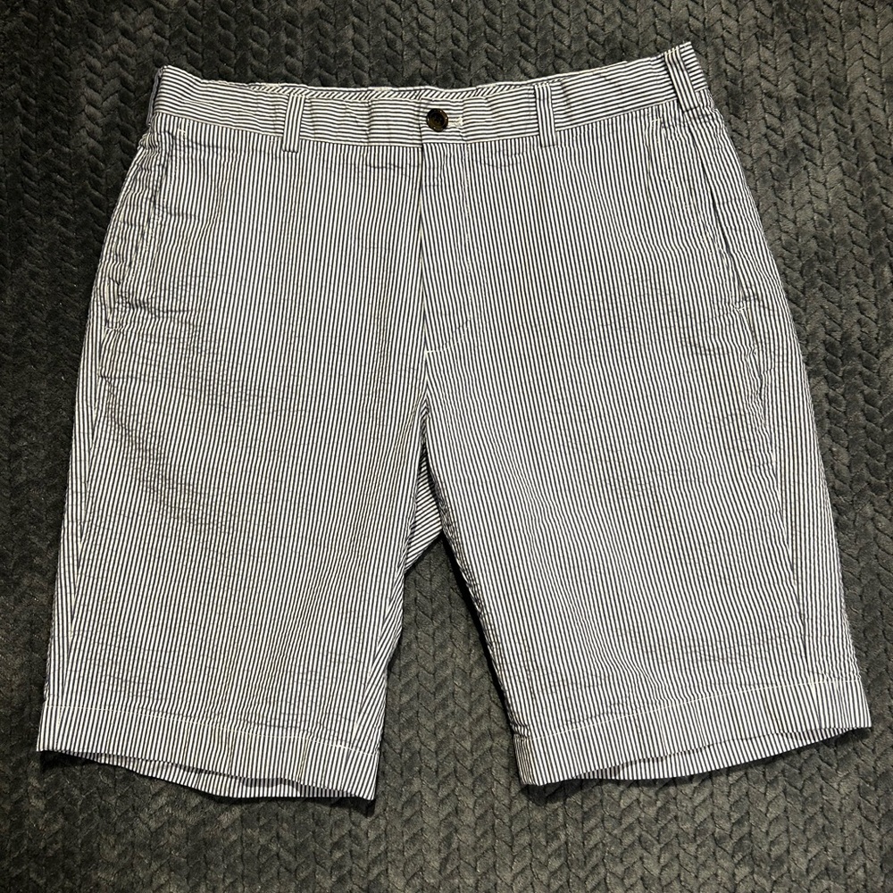 Brooks Brothers 346 Blue White Striped Seersucker Chino Shorts Men’s‎ Size 34